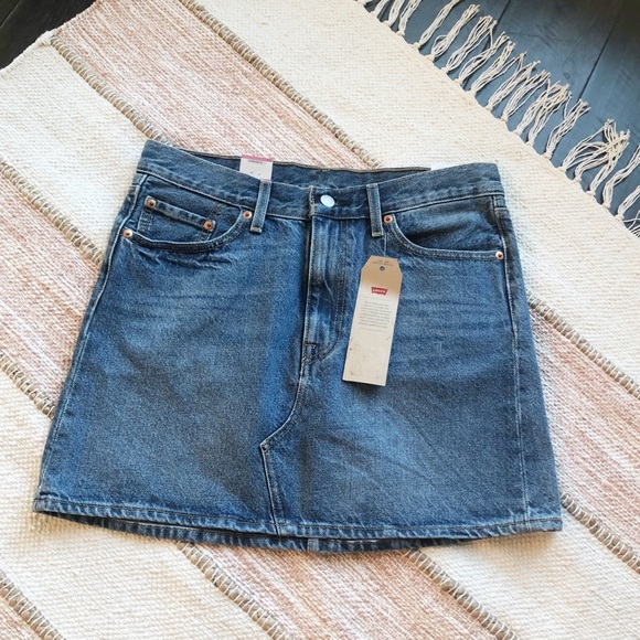 Levi's Denim - NWT Levi’s Denim Deconstructed Mini Skirt